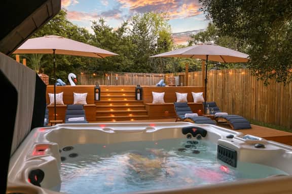6 Bedroom Villa | Pool | Hot Tub Cabana - Image 3