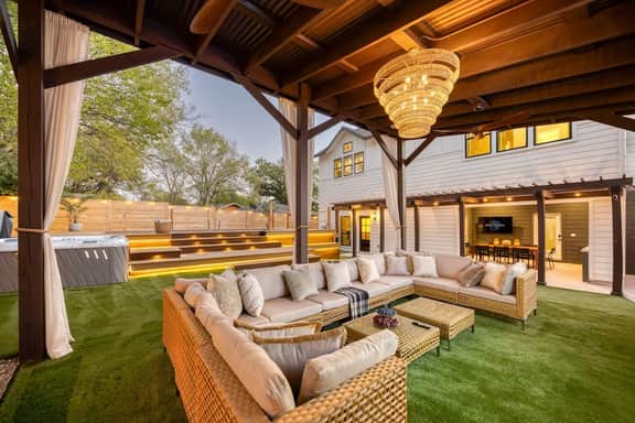 7BR Estate, Heated Pool, Hot Tub, Cabana Theater - Image 2